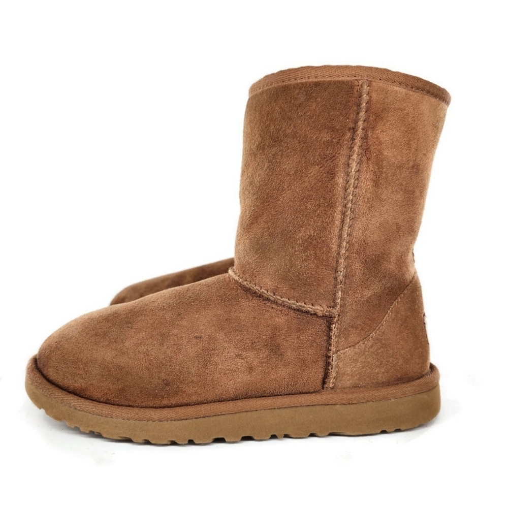 UGG Australia Classic Short Chestnut Tan Sheepskin Shearling Lined Pull-On Boots - Picture 2 of 13